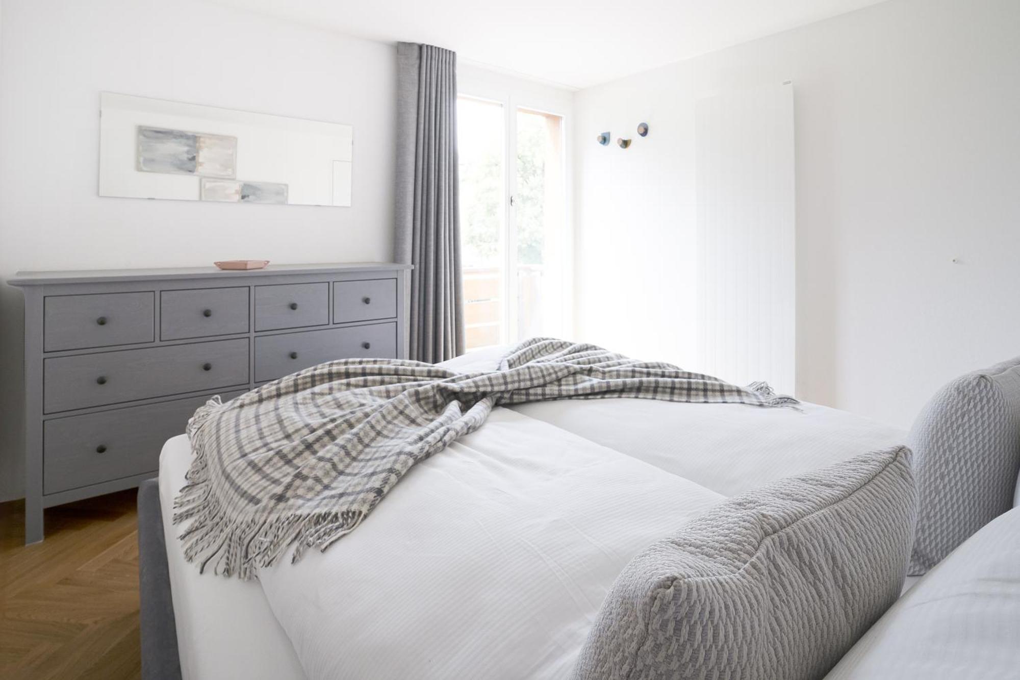 Serviced Apartment